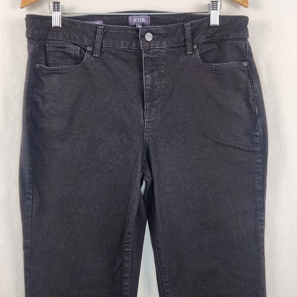 NYDJ Marilyn Straight Leg Jeans Women’s SZ 14 Black LiftXTuck Technology EUC - Picture 5 of 16
